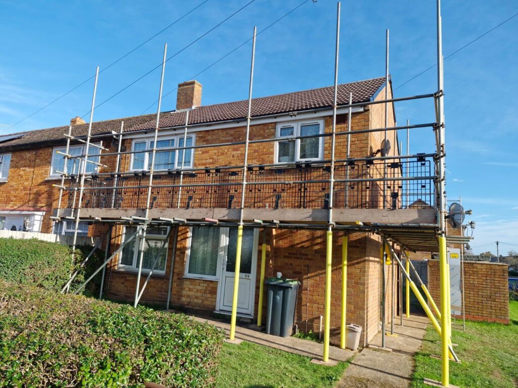 Roof repair scaffolding Bournemouth for safe roofing access